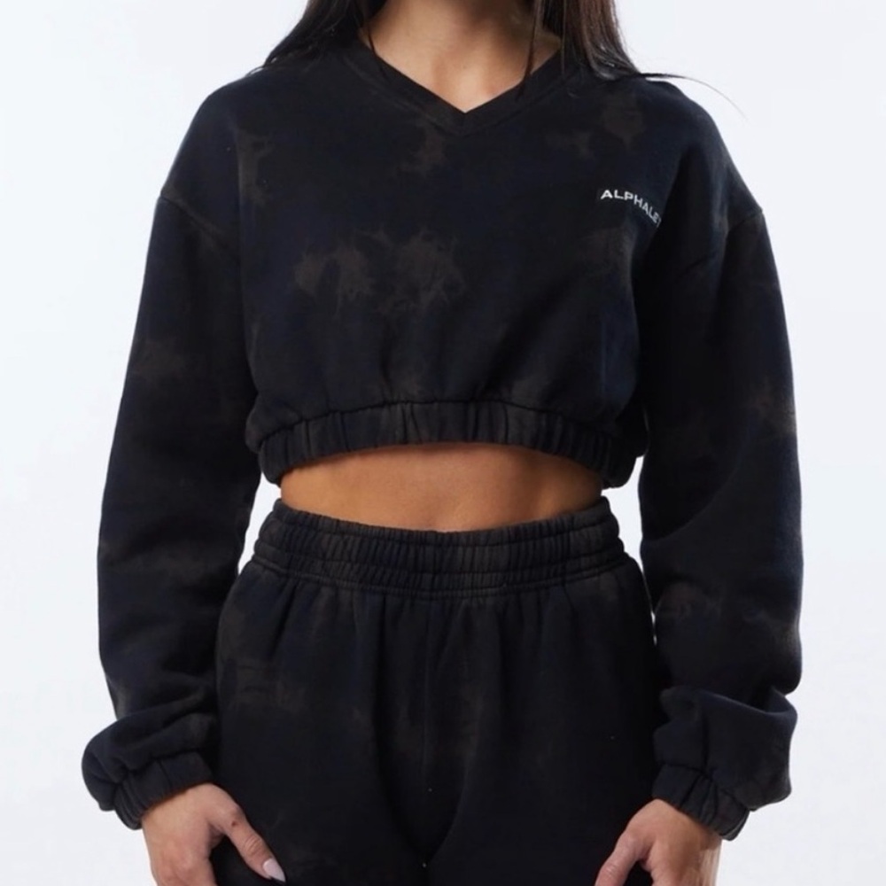Alphalete Black Tie-Dye Cropped Sweatshirt and Joggers